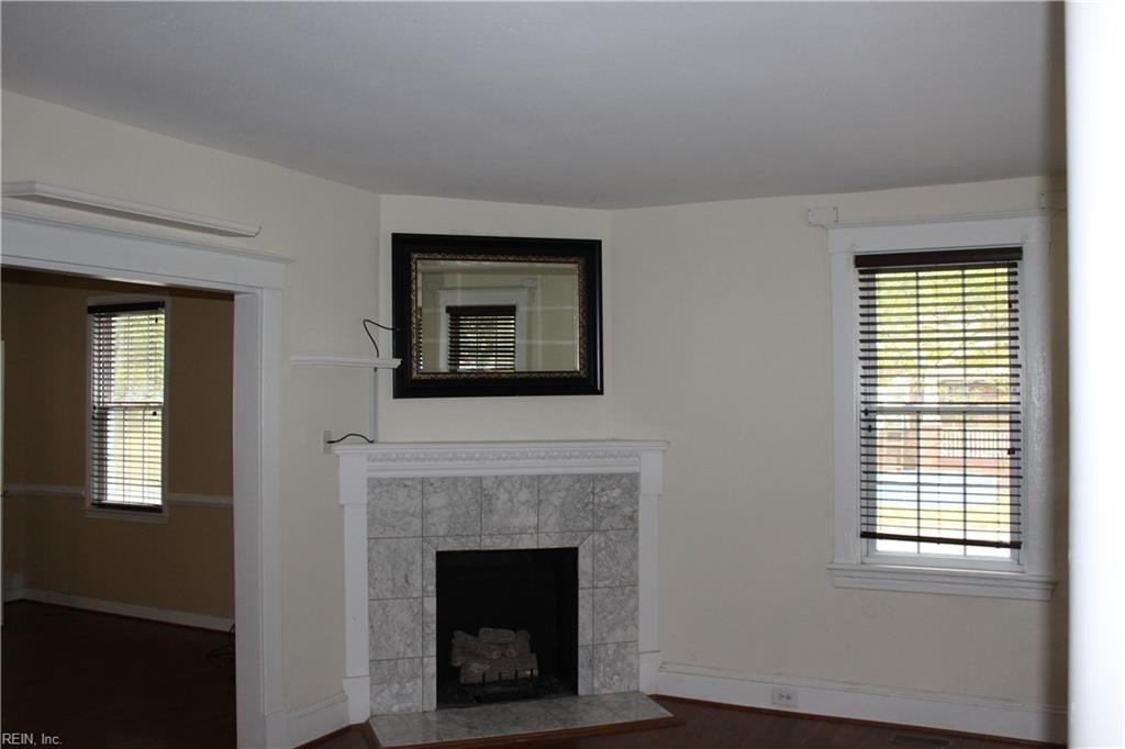 35 Taylor Ave Property Photo 3