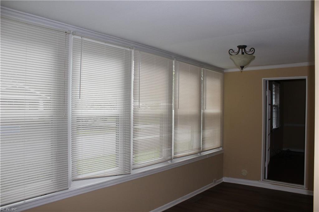 35 Taylor Ave Property Photo 9
