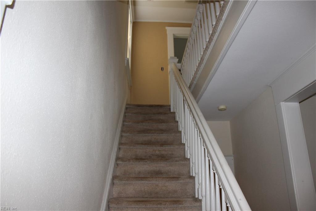 35 Taylor Ave Property Photo 16