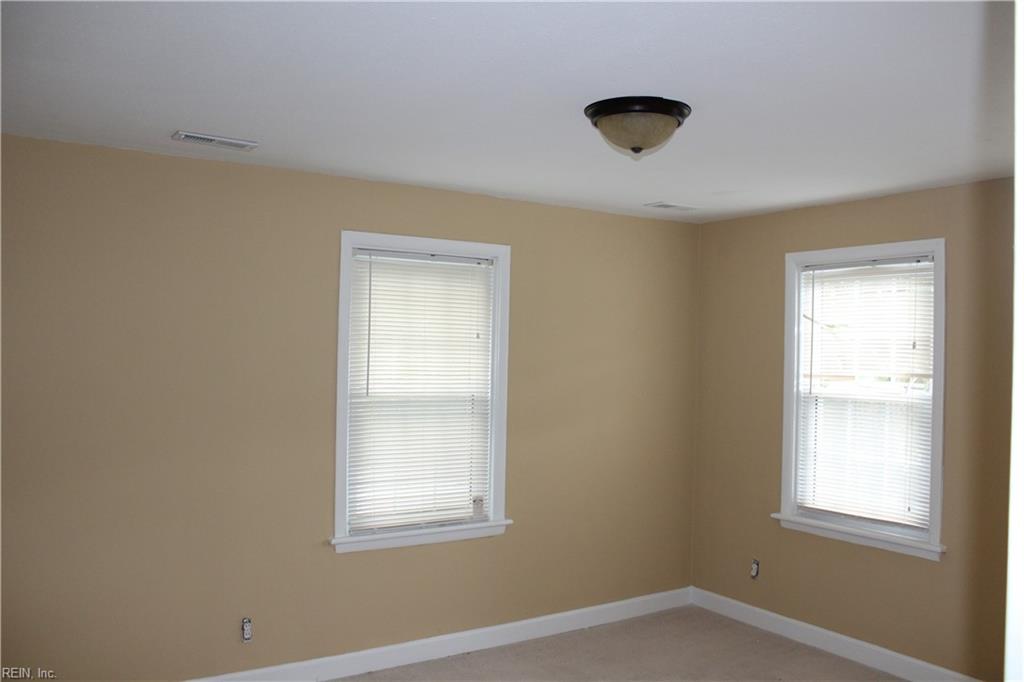 35 Taylor Ave Property Photo 19