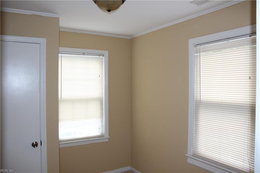 35 Taylor Ave Property Photo 20