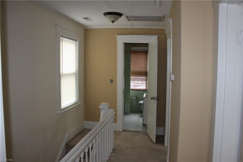35 Taylor Ave Property Photo 21