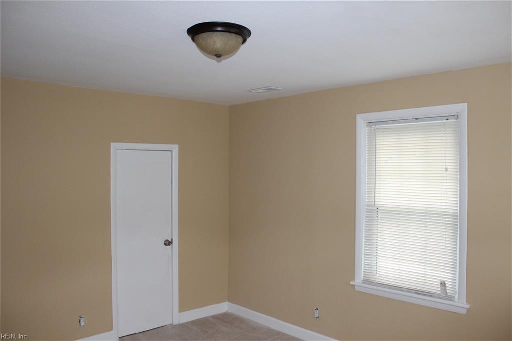 35 Taylor Ave Property Photo 22