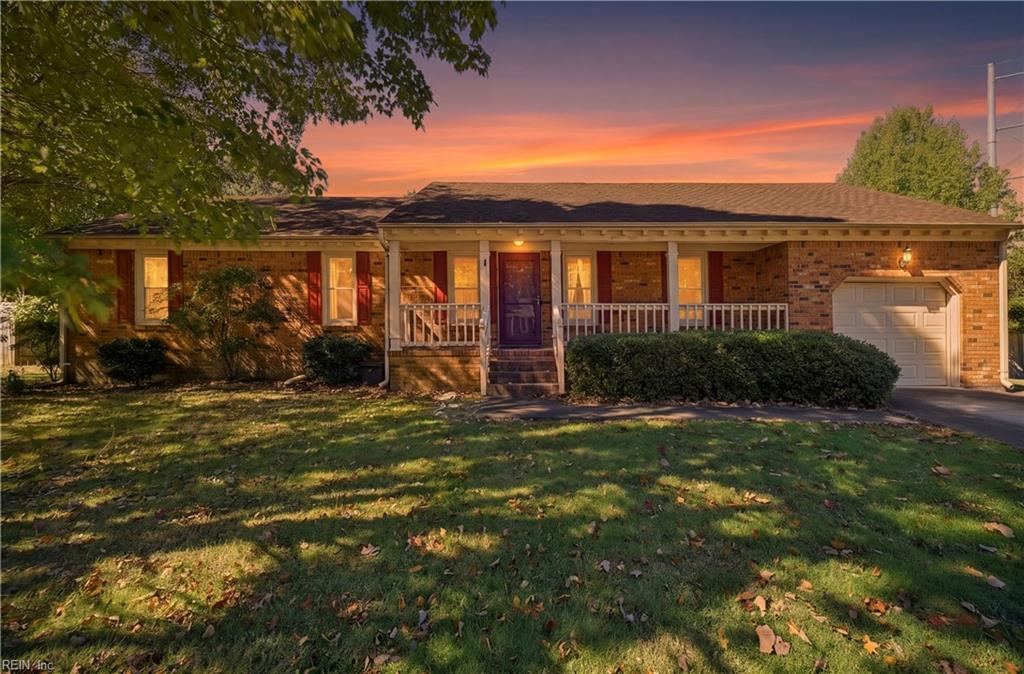 628 Gladesdale Dr Property Photo 1
