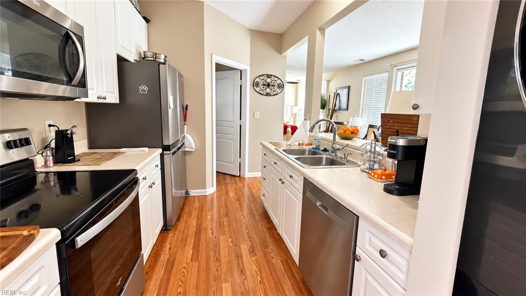 5965 Ludington Dr Property Photo 5