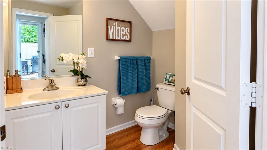 5965 Ludington Dr Property Photo 6