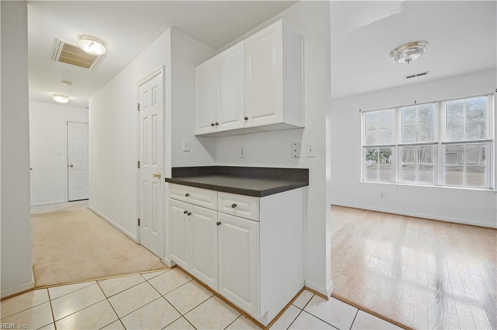 956 Allendale Dr Property Photo 13