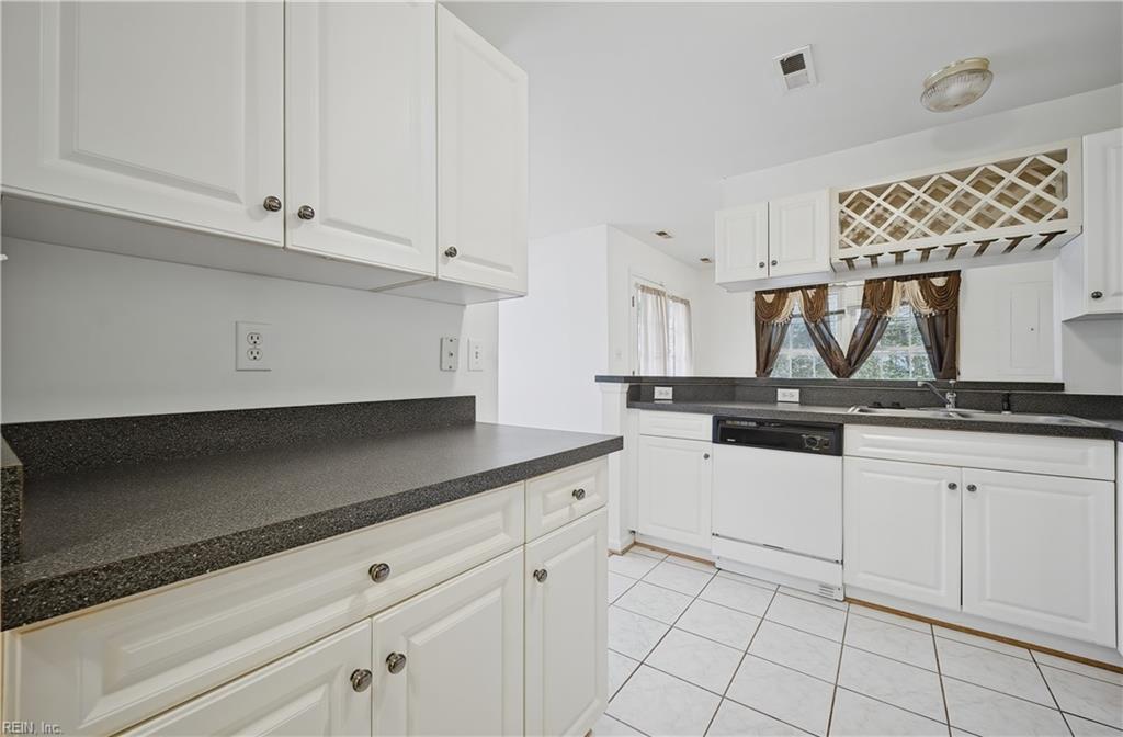 956 Allendale Dr Property Photo 15