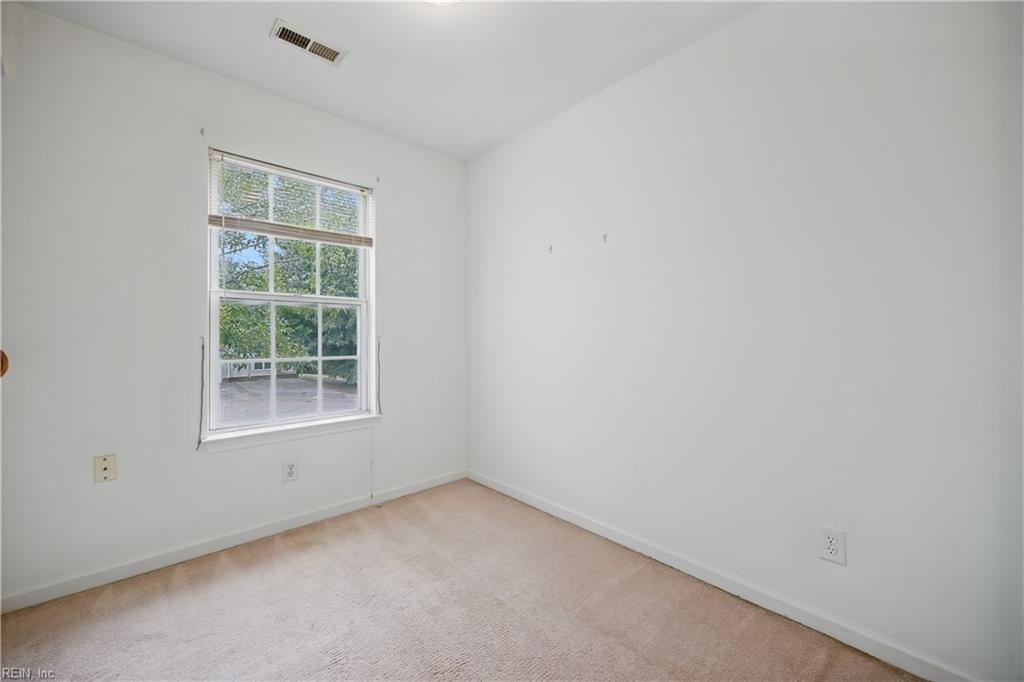 956 Allendale Dr Property Photo 17