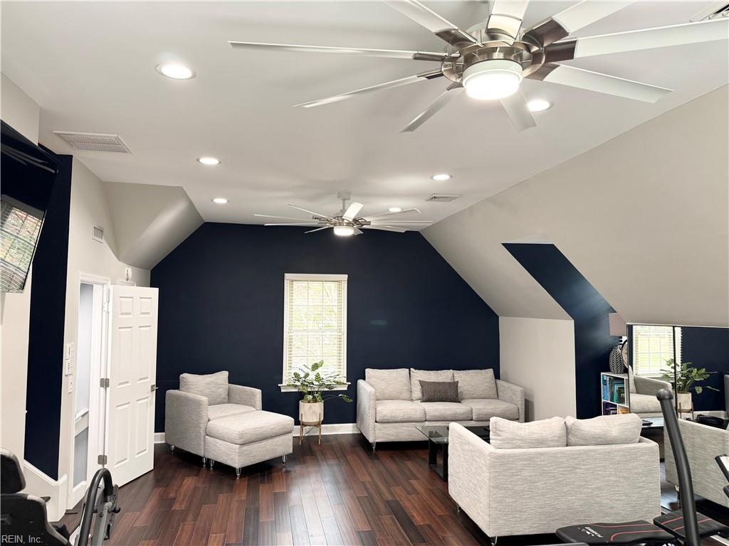 4109 Roenker Ln Property Photo 16