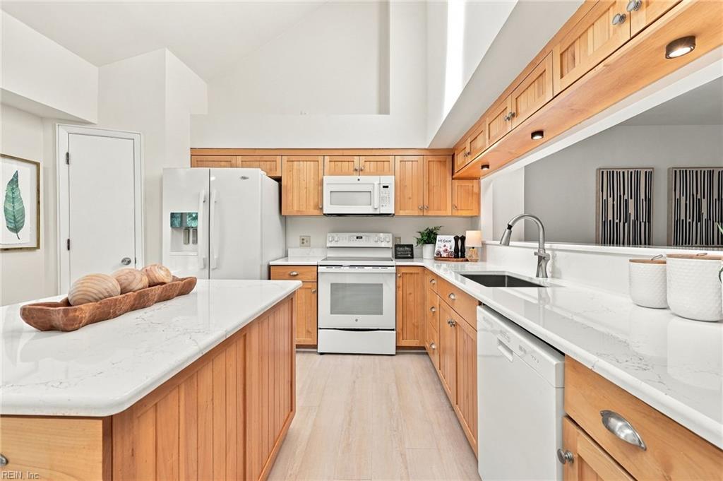 3756 Surry Rd Property Photo 10