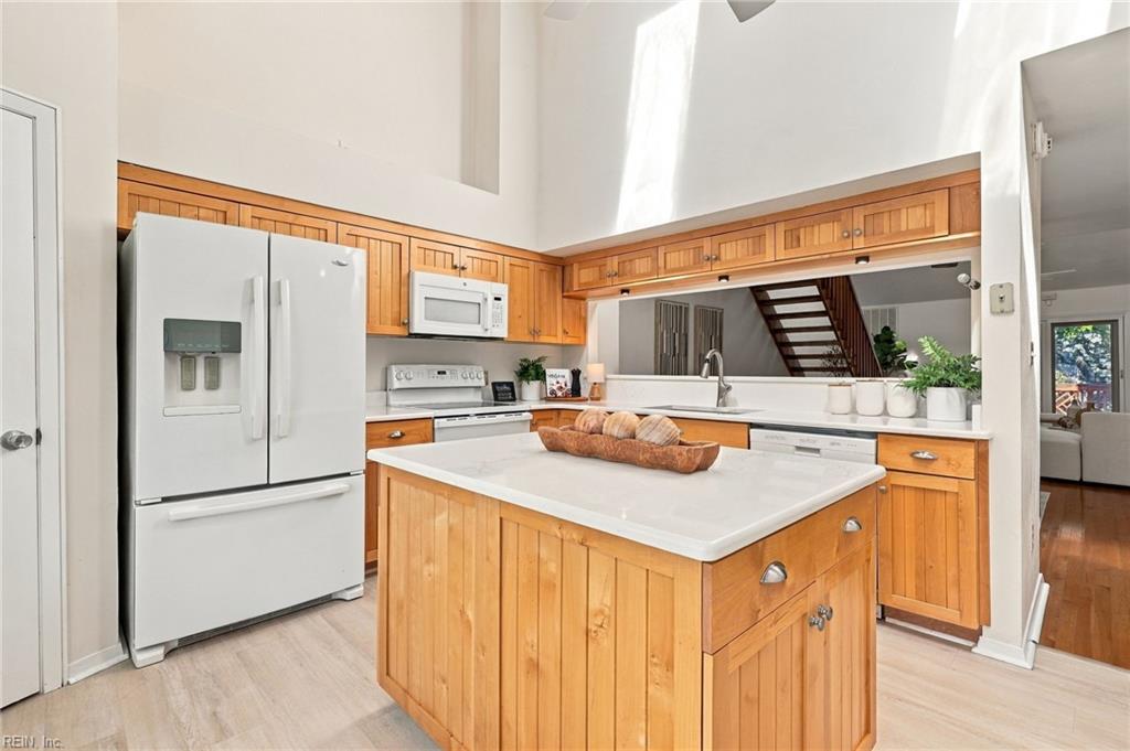 3756 Surry Rd Property Photo 11
