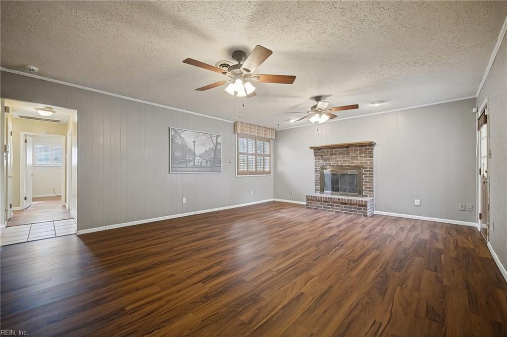 245 Palace Green Blvd Property Photo 5