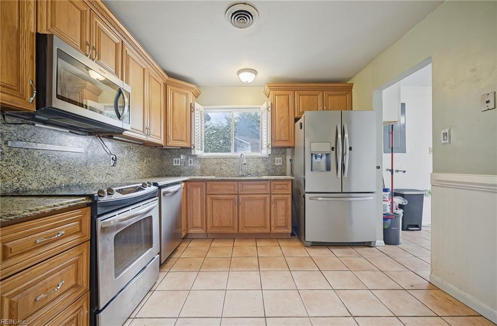 245 Palace Green Blvd Property Photo 10