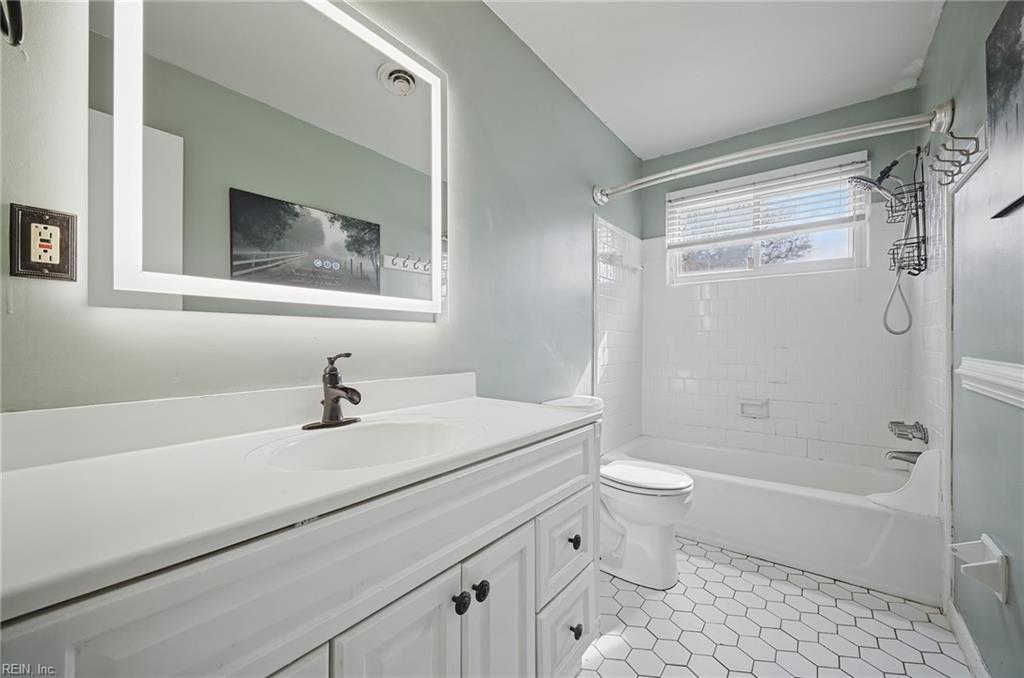 245 Palace Green Blvd Property Photo 21