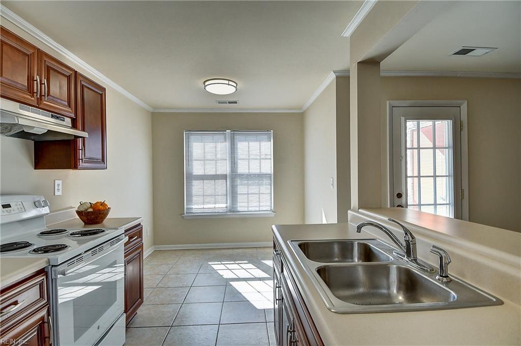 1813 Chantilly Ct Property Photo 16