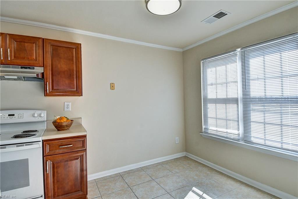 1813 Chantilly Ct Property Photo 18