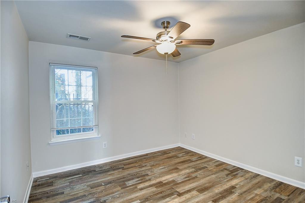 1813 Chantilly Ct Property Photo 25