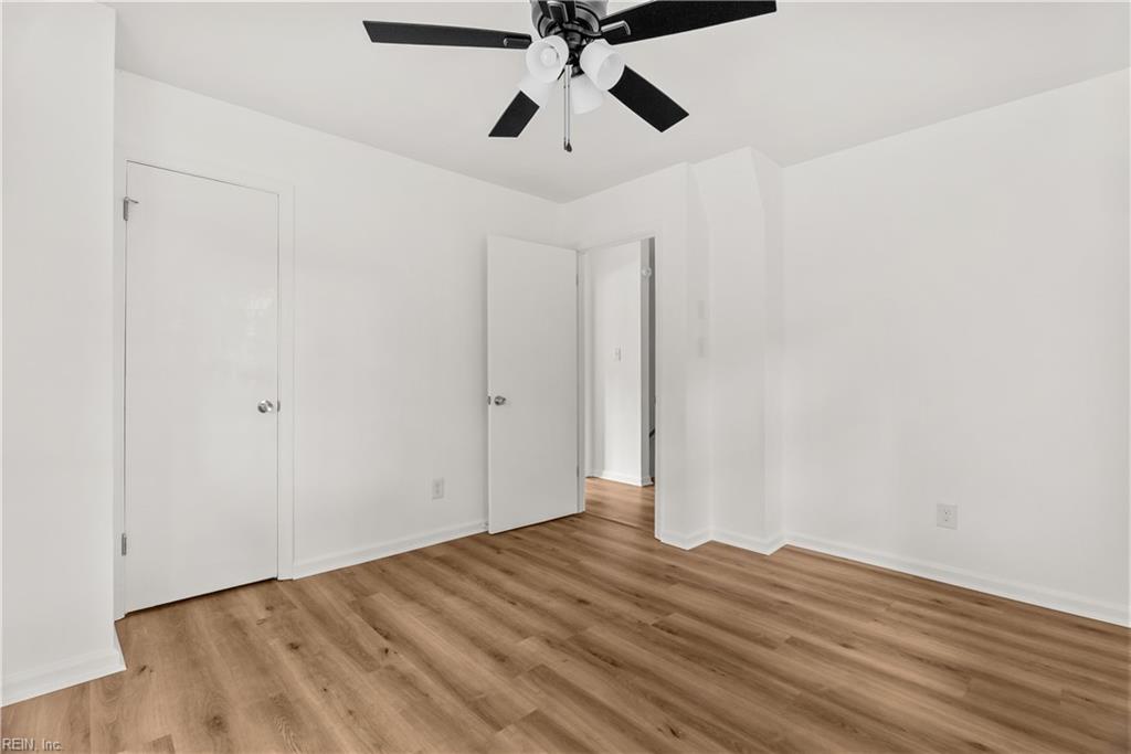 9554 Lakeside Dr Property Photo 5