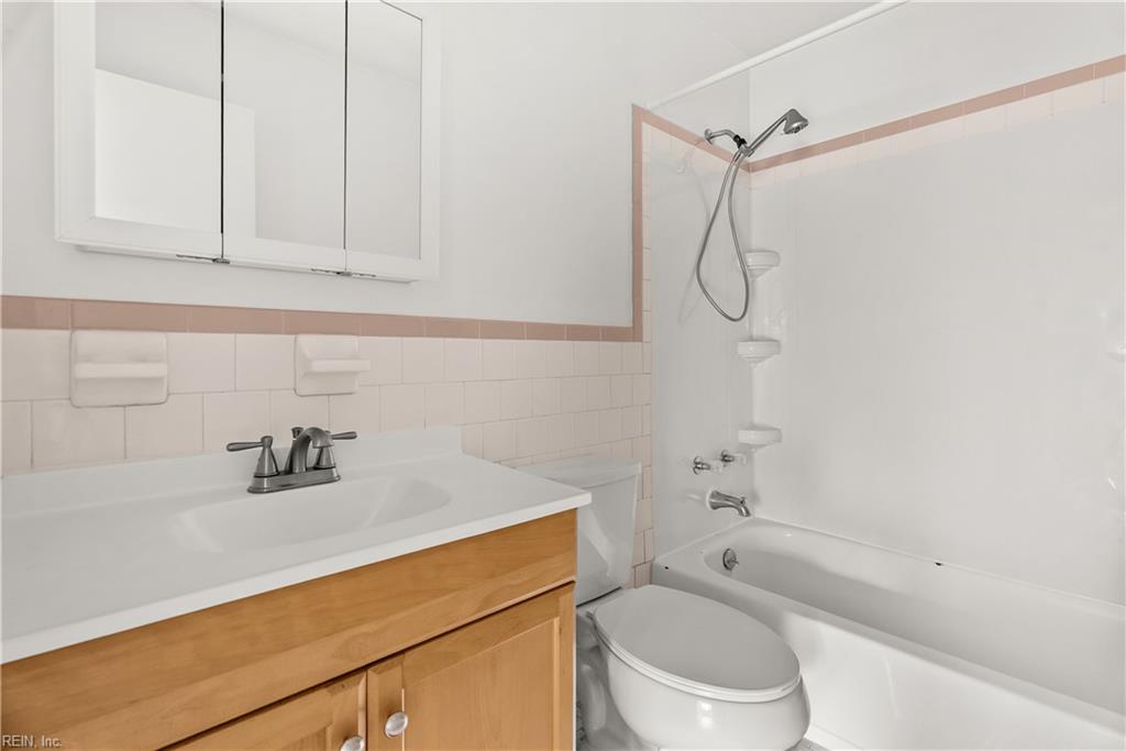 9554 Lakeside Dr Property Photo 20