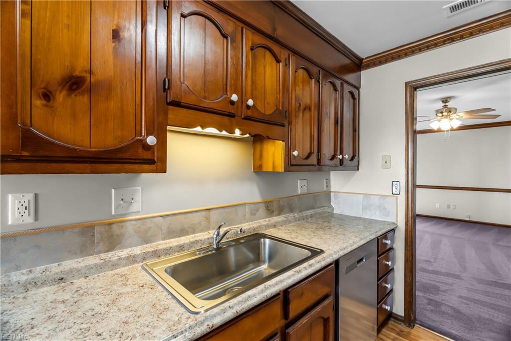 5603 Gates Landing Rd Property Photo 9