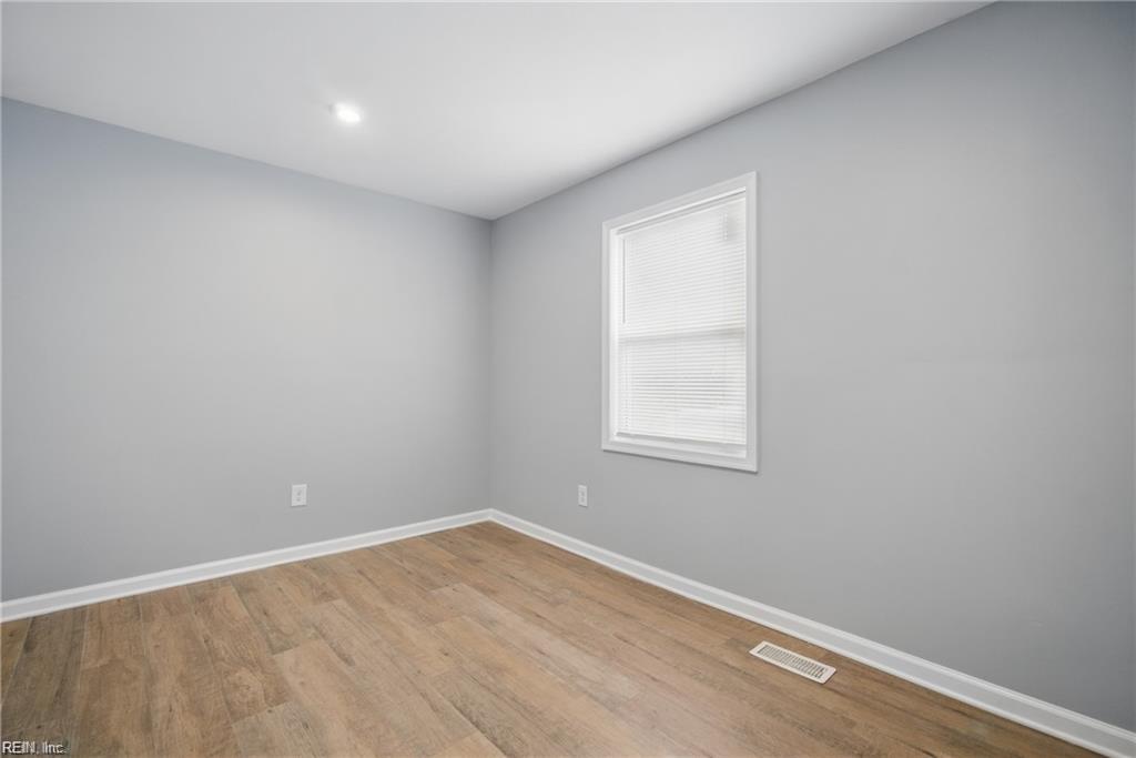 331 Beechwood Ave Property Photo 12