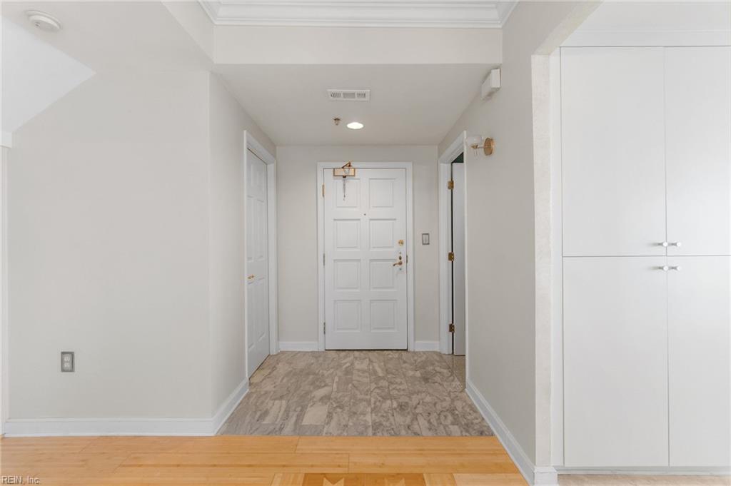 3556 Shore Dr Property Photo 6