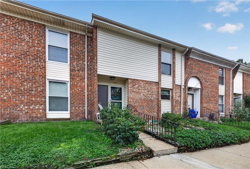 5027 Clairmont Court Property Photo 1