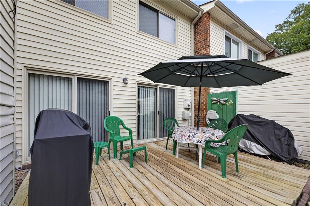5027 Clairmont Court Property Photo 10