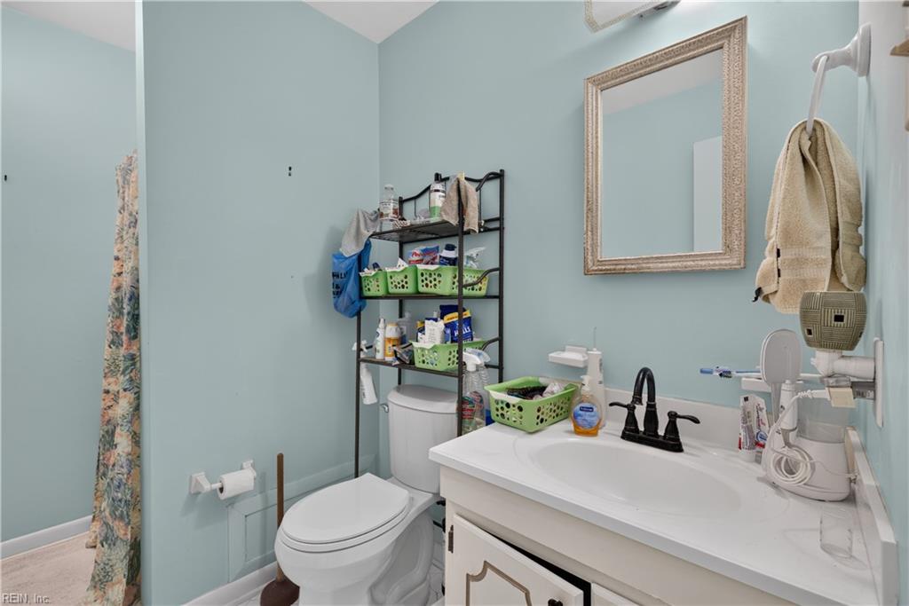 5027 Clairmont Court Property Photo 14