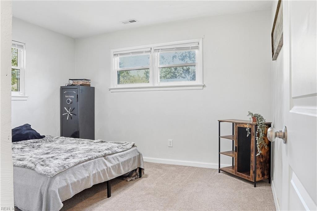 5569 Deepdale Dr Property Photo 20