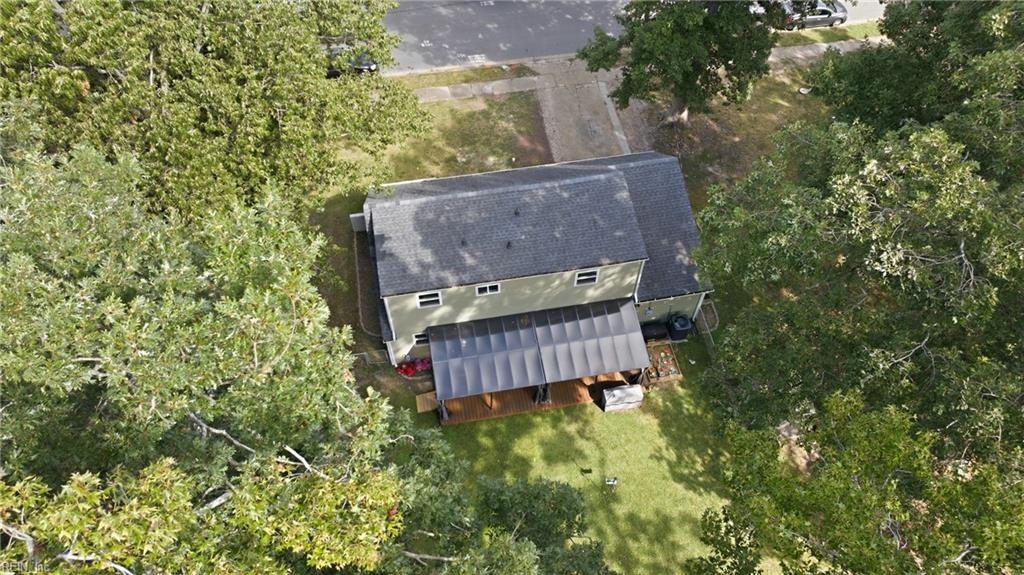 5569 Deepdale Dr Property Photo 32