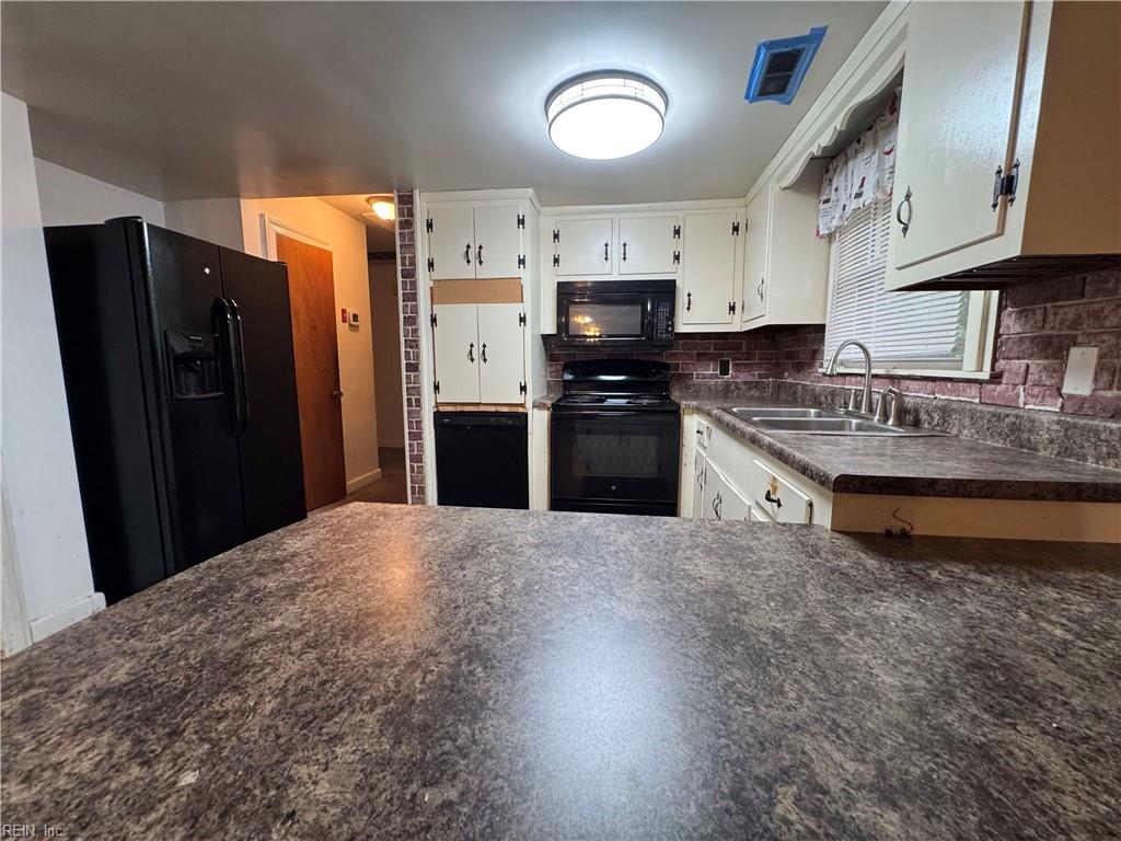 1805 Dockwood Trl Property Photo 13