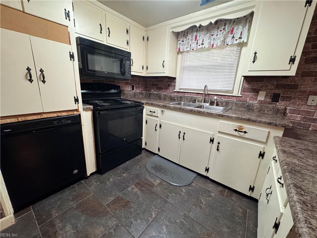 1805 Dockwood Trl Property Photo 14