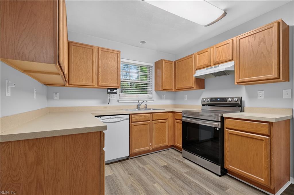 2716 Thomas St Property Photo 4
