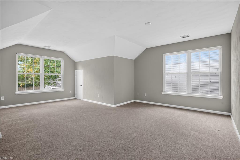 2716 Thomas St Property Photo 9