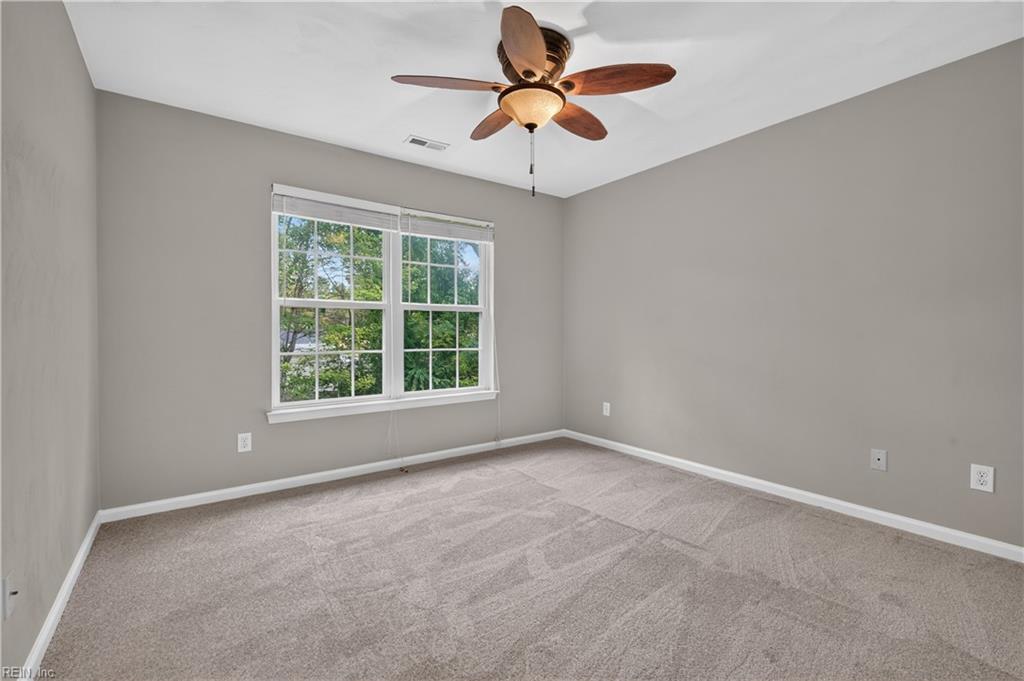 2716 Thomas St Property Photo 11