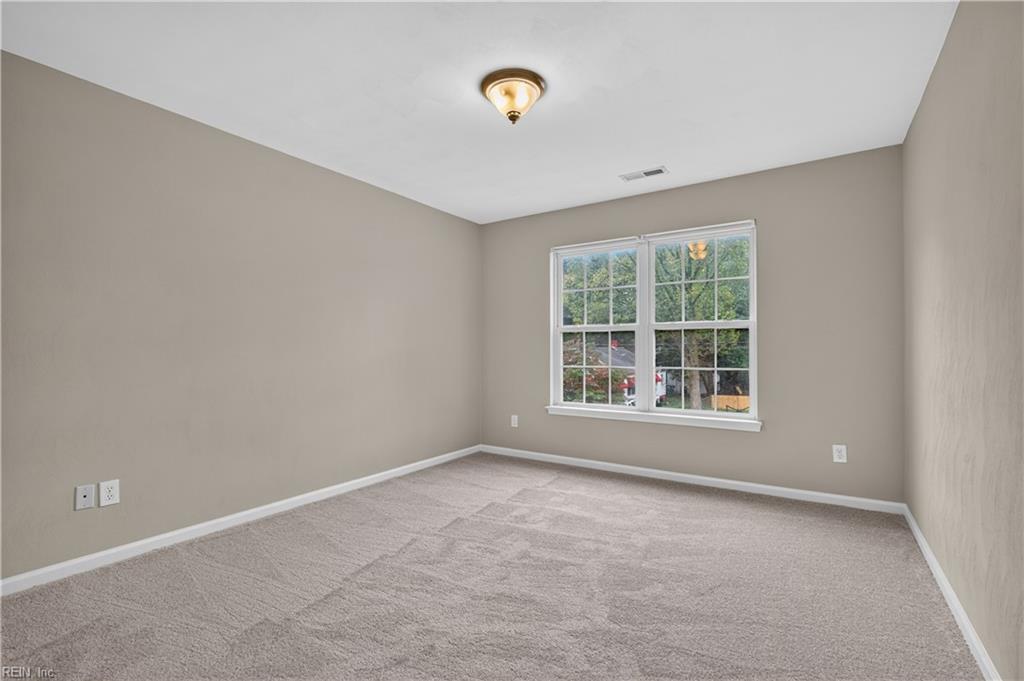 2716 Thomas St Property Photo 12