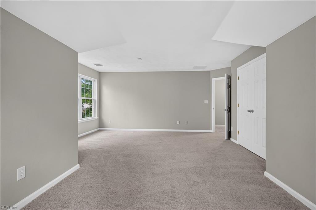 2716 Thomas St Property Photo 30