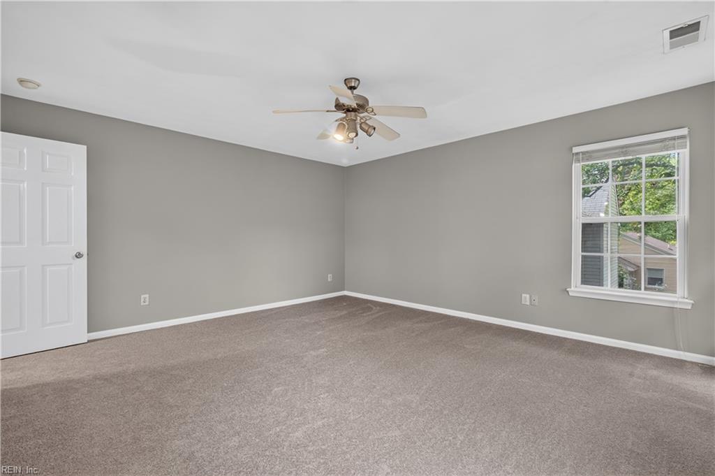 2716 Thomas St Property Photo 33