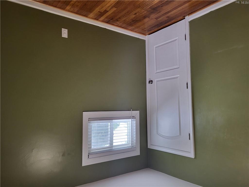 1030 Basie Cres Property Photo 7