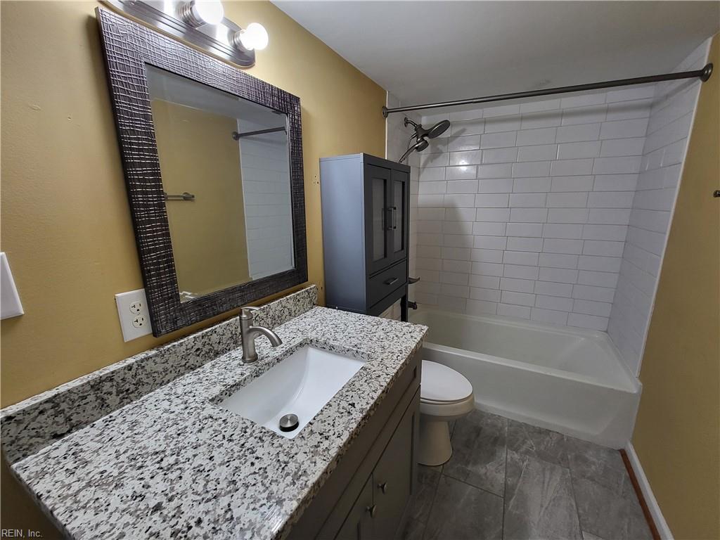 1030 Basie Cres Property Photo 8