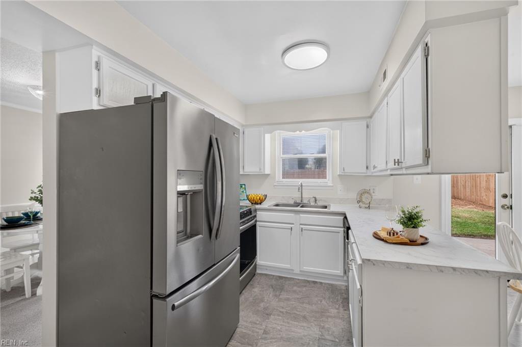 4087 Peridot Dr Property Photo 4
