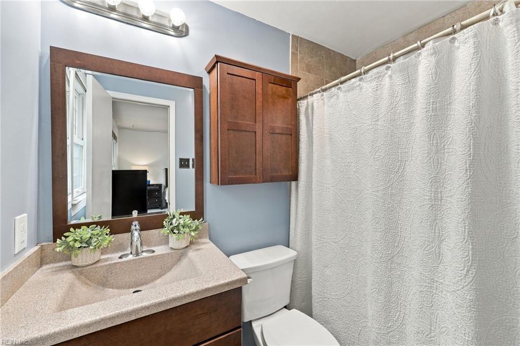 1060 Windjammer Dr Property Photo 31