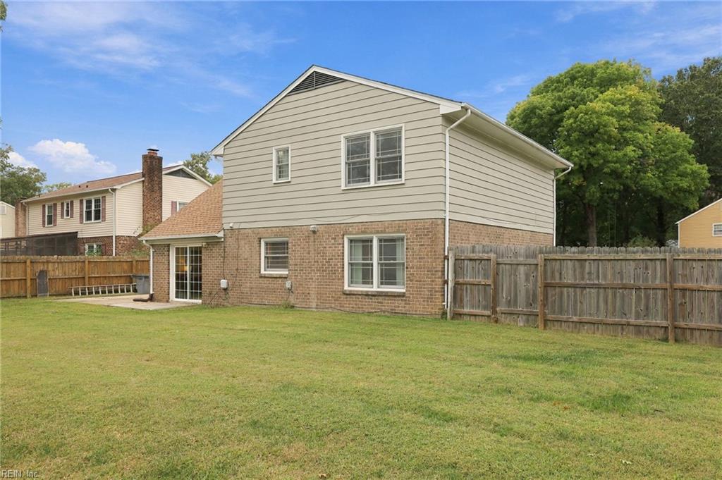 1060 Windjammer Dr Property Photo 39