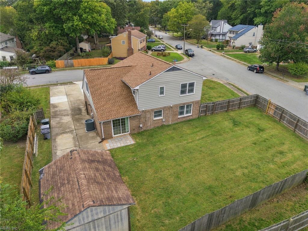 1060 Windjammer Dr Property Photo 45