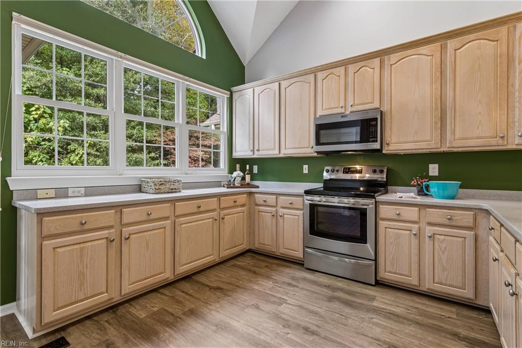 420 Zelkova Rd Property Photo 4
