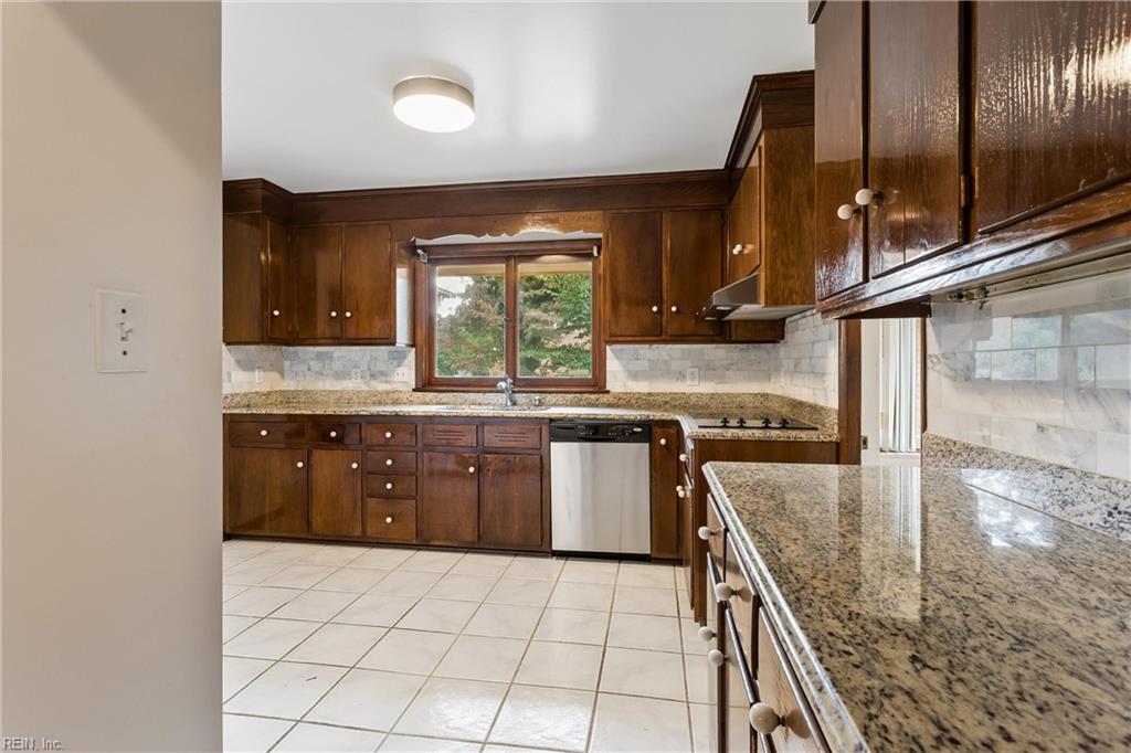 70 James Landing Rd Property Photo 16