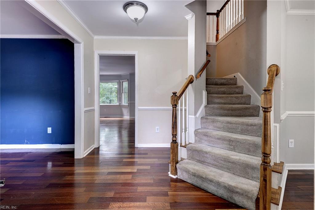3329 Dartmoor Ct Property Photo 3