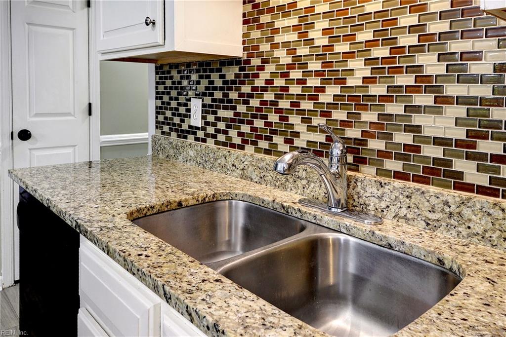 3329 Dartmoor Ct Property Photo 14